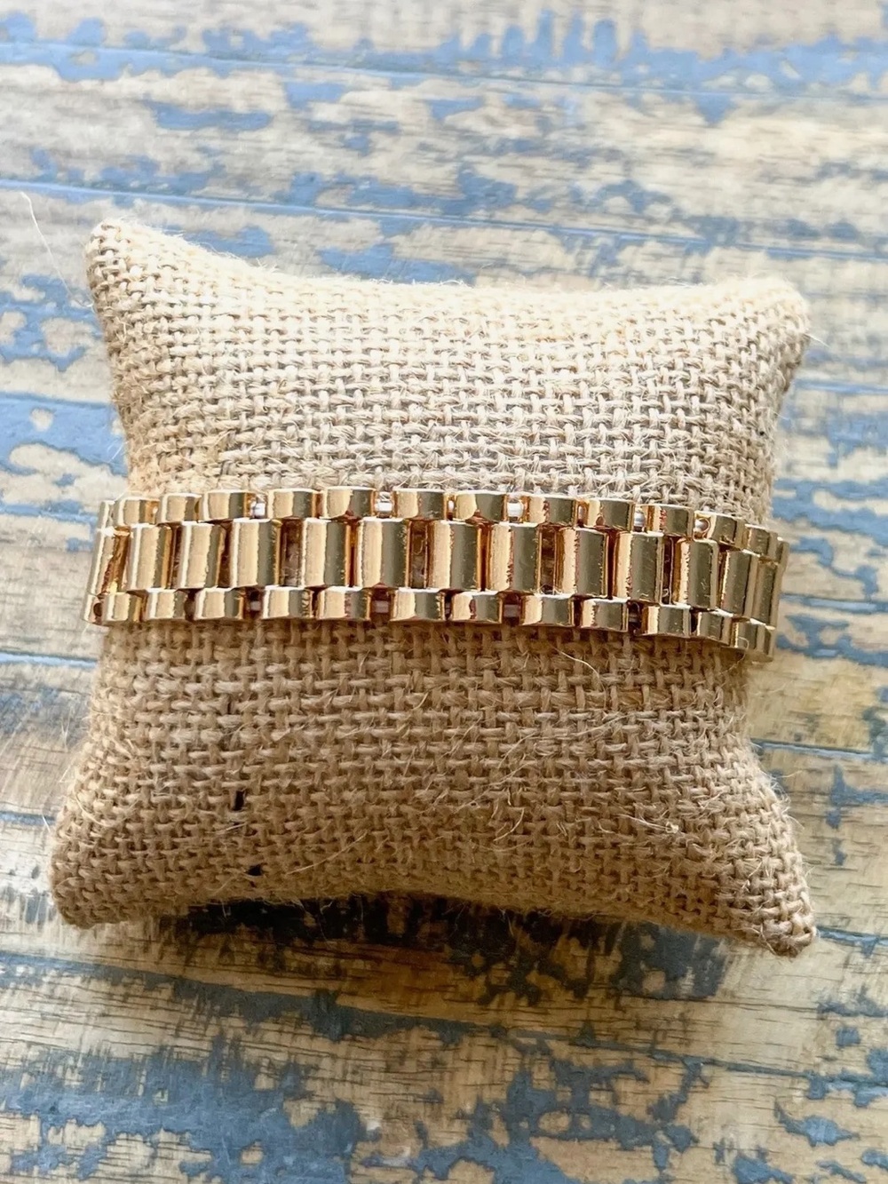 Gold Tone Link Bracelet